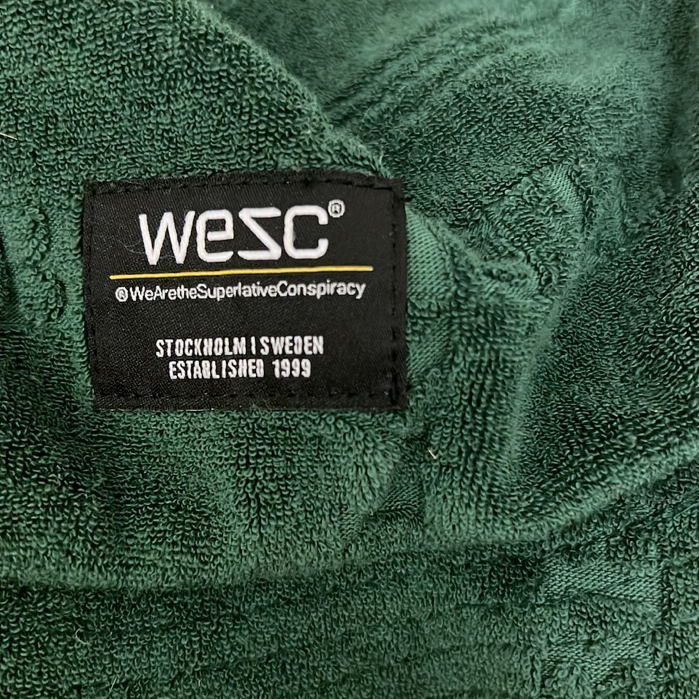 WESC BURNOUT BUCKET HAT NWT